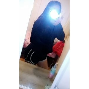 Meet your Posher, Gonzalez